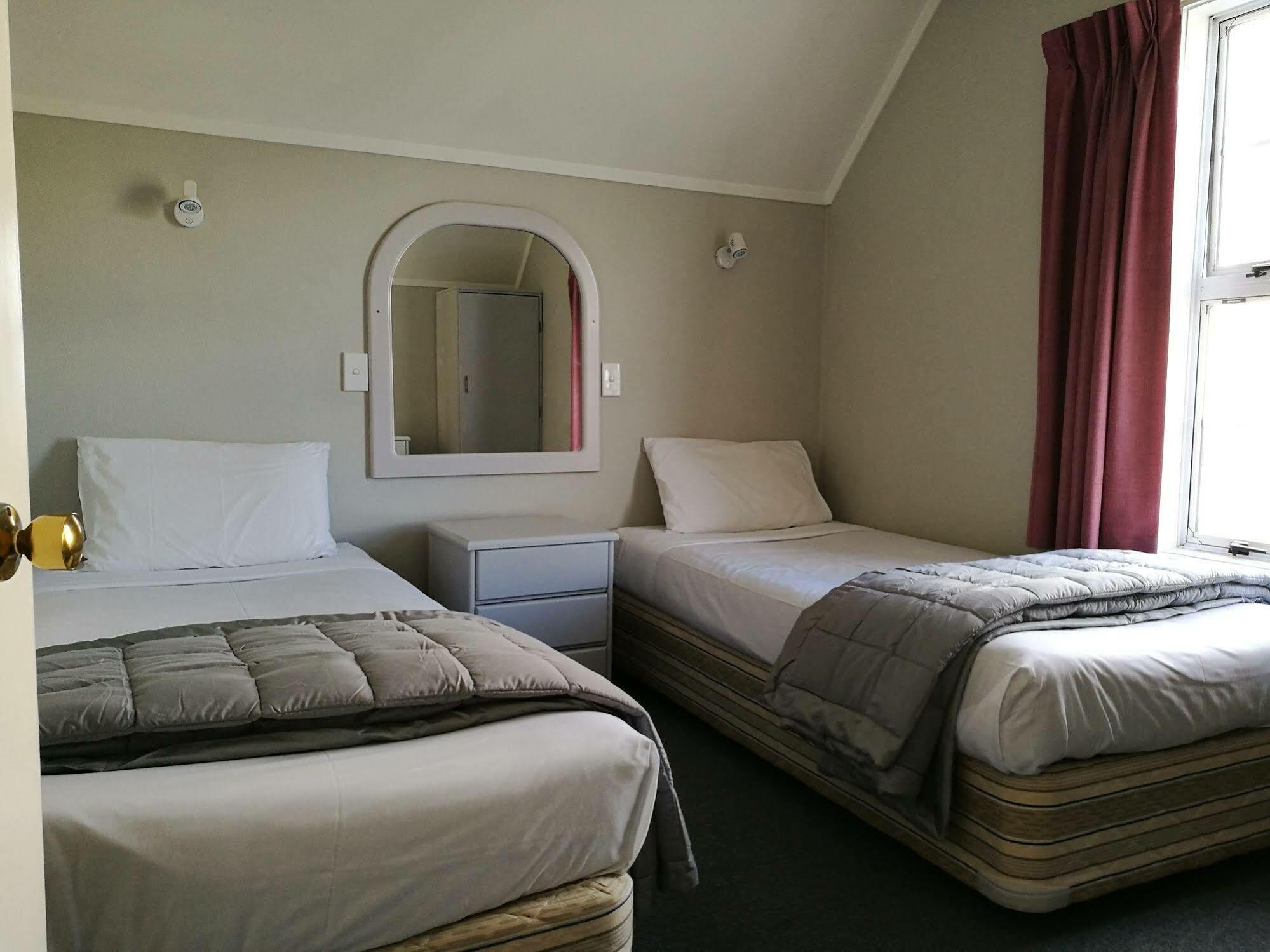 Phoenix Thermal Resort - Taupo Ngoại thất bức ảnh